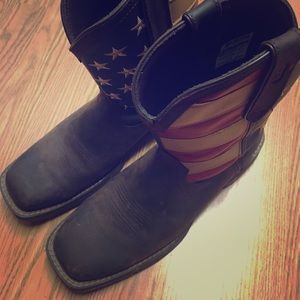 Durango cowboy boots.  Like new condition.